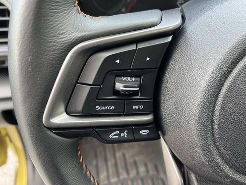 Used 2021 Subaru Crosstrek 2.0i Premium image 31