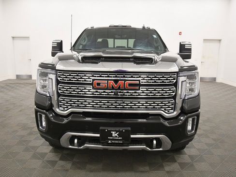 Used 2023 GMC Sierra 3500 Denali w/ Denali Ultimate Package image 11