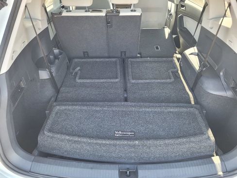 Used 2018 Volkswagen Tiguan S FWD image 8