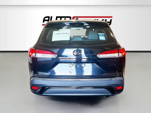 Used 2024 Toyota Corolla Cross AWD Hybrid image 6