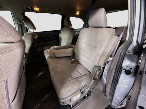 Used 2016 Honda Odyssey EX image 25