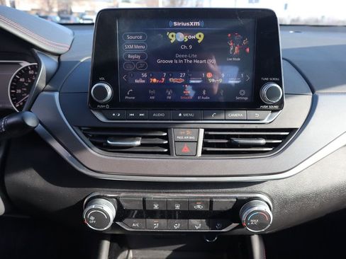 Certified 2024 Nissan Altima 2.5 SR image 19