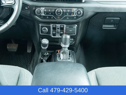 Used 2024 Jeep Wrangler Unlimited Sport AWD/4WD image 34