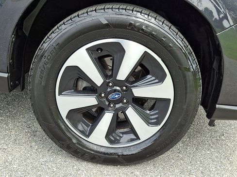 Used 2018 Subaru Forester 2.5i Premium AWD/4WD image 8