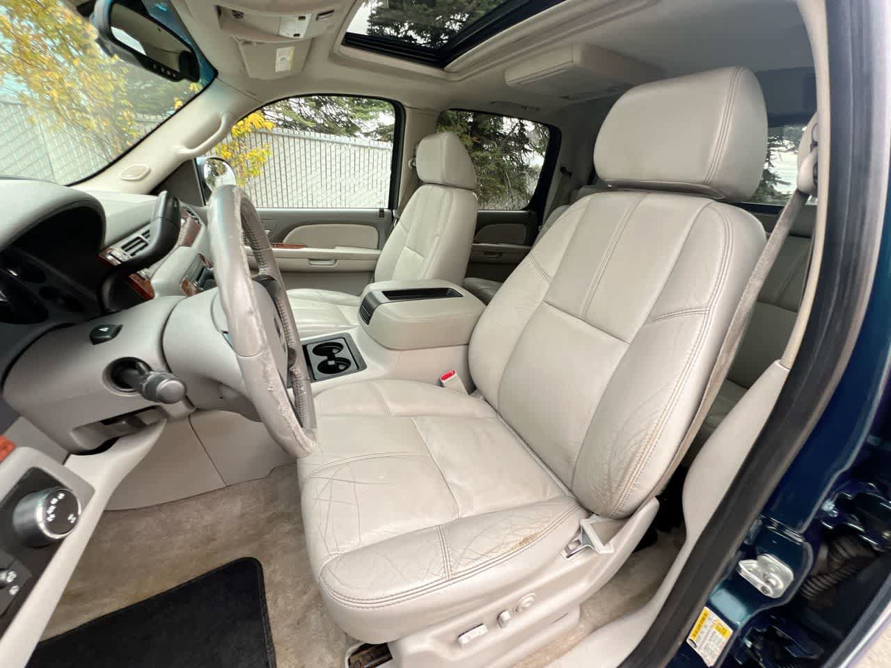Used 2007 Chevrolet Avalanche LTZ w/ LTZ Preferred Equipment Group AWD/4WD image 11