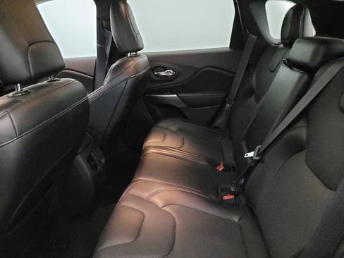 Used 2020 Jeep Cherokee Limited AWD/4WD image 18