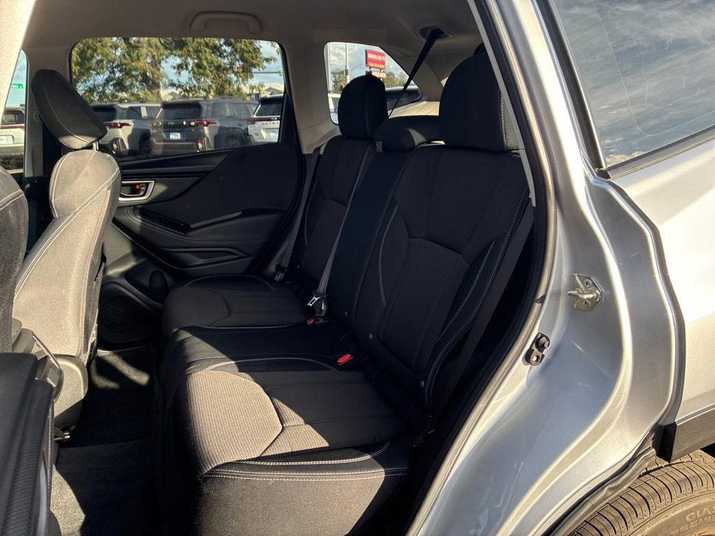Used 2019 Subaru Forester AWD/4WD image 11