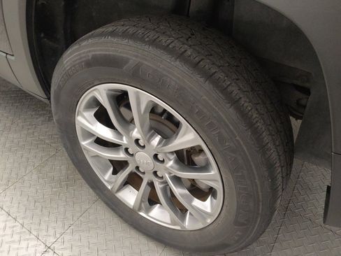 Used 2021 Jeep Cherokee Latitude Lux image 31