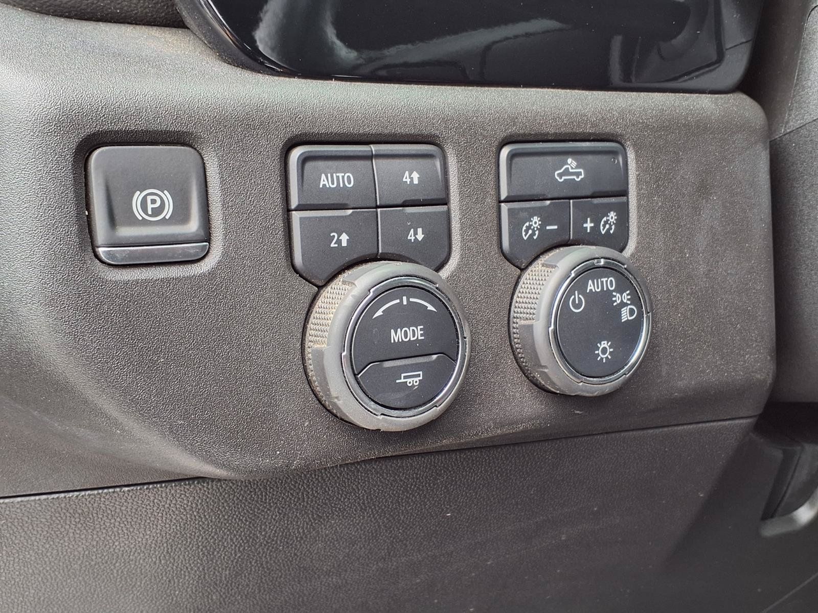 Used 2024 Chevrolet Silverado 1500 LT AWD/4WD image 18
