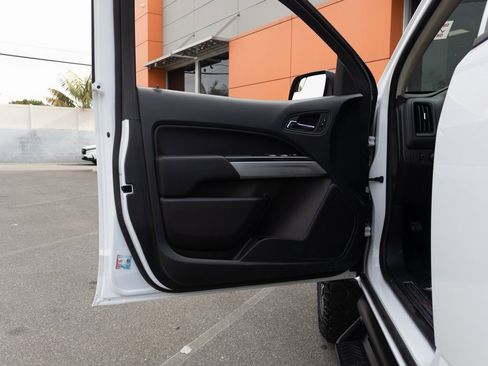 Used 2022 Chevrolet Colorado ZR2 image 15