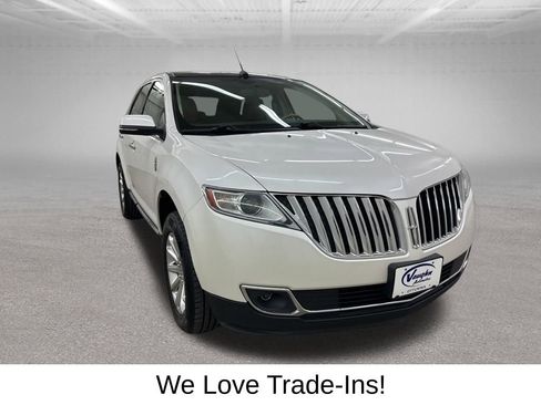 Used 2014 Lincoln MKX AWD w/ Equipment Group 101A image 3