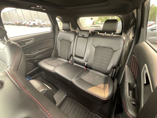 Certified 2024 Ford Edge ST-Line w/ Class II Trailer Tow Package AWD/4WD image 23