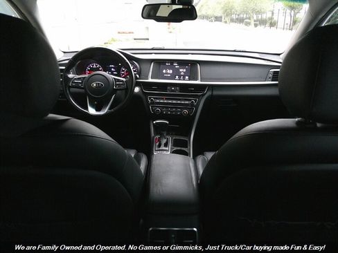 Used 2020 Kia Optima Premium image 29