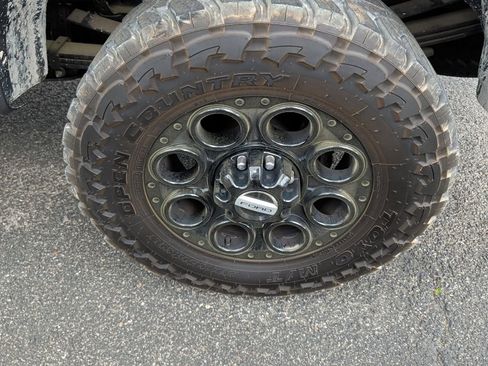 Used 2023 Ford F250 Lariat w/ Lariat Ultimate Package image 7