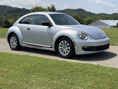 Used 2014 Volkswagen Beetle 1.8T FWD image 5