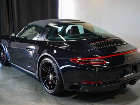 Used 2019 Porsche 911 Targa 4S image 7