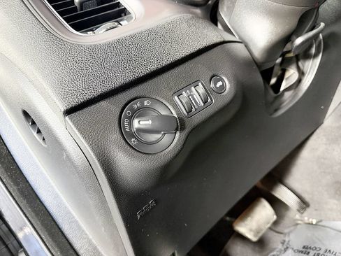 Used 2023 Dodge Charger SXT RWD image 32