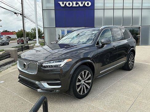 Certified 2023 Volvo XC90 B6 Plus w/ Protection Package Premier AWD/4WD image 3