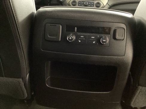 Used 2018 GMC Yukon XL Denali AWD/4WD image 31