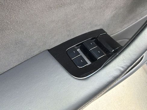 Used 2018 Tesla Model 3 Long Range RWD image 19