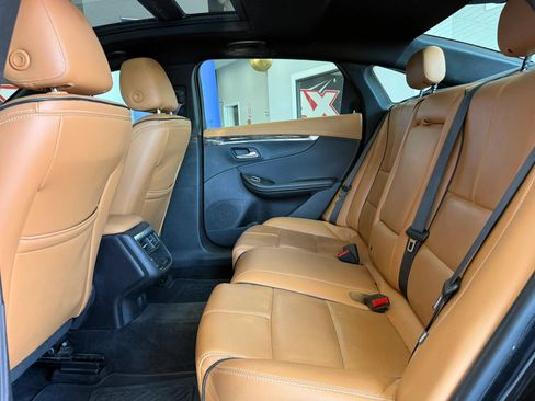 Used 2016 Chevrolet Impala LTZ w/ Enhanced Convenience Package FWD image 28