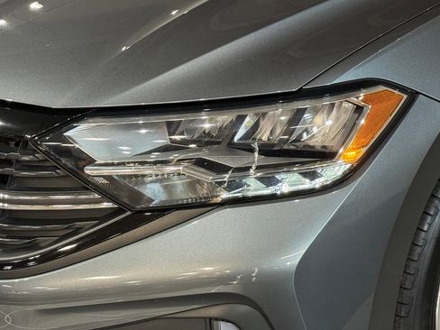 Used 2023 Volkswagen Jetta Sport image 13