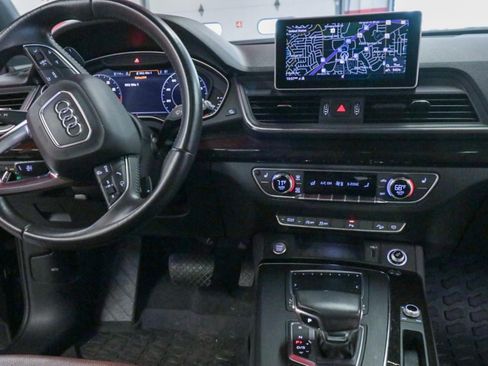 Used 2019 Audi Q5 2.0T Premium Plus w/ Premium Plus Package AWD/4WD image 31