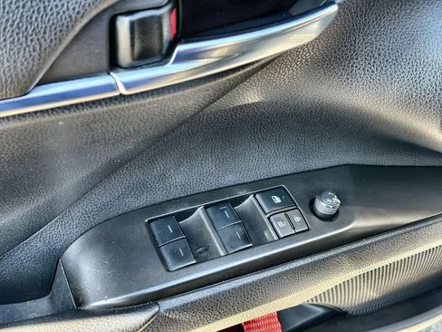 Used 2024 Toyota Camry SE w/ Convenience Package FWD image 19