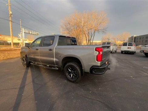 Used 2020 Chevrolet Silverado 1500 LT Trail Boss image 6