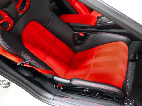 Used 2018 Porsche 911 GT2 RS w/ Weissach Package image 40