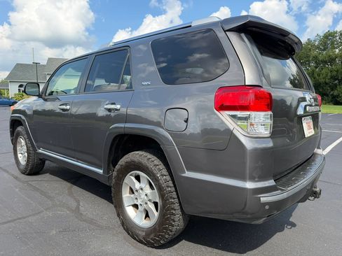 Used 2012 Toyota 4Runner SR5 w/ Convenience Pkg AWD/4WD image 4