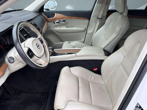 Used 2017 Volvo XC90 T6 Inscription w/ Convenience Package AWD/4WD image 5
