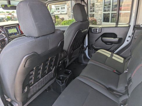 Used 2021 Jeep Gladiator Rubicon AWD/4WD image 22