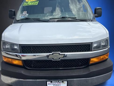 Used 2019 Chevrolet Express 3500 LT w/ LT Preferred Equipment Group RWD image 1
