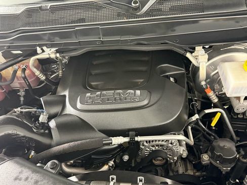 Used 2024 RAM 2500 Big Horn w/ Bed Utility Group image 32