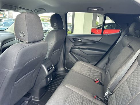 Used 2020 Chevrolet Equinox LT image 17