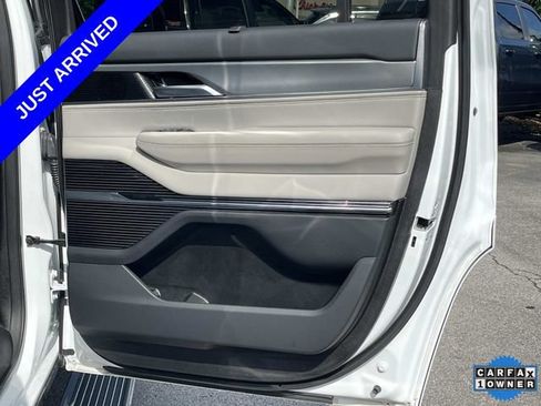 Certified 2023 Jeep Grand Wagoneer Series II AWD/4WD image 22