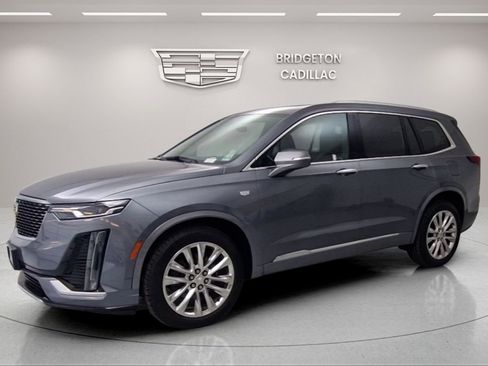 Used 2020 Cadillac XT6 Premium Luxury image 3