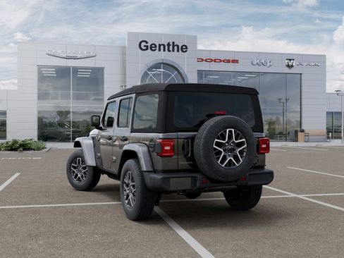 New 2026 Jeep Wrangler Unlimited Sahara w/ Technology Group AWD/4WD image 3