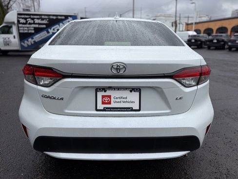 Certified 2022 Toyota Corolla LE image 6