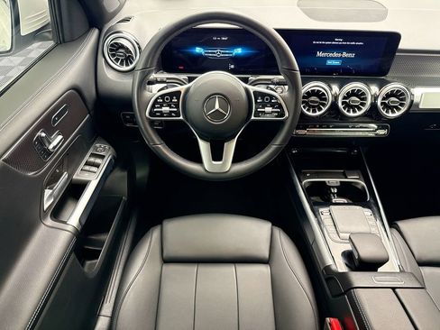 Certified 2023 Mercedes-Benz GLB 250 image 10