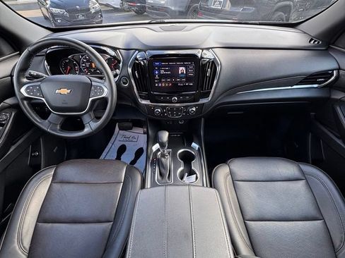 Used 2023 Chevrolet Traverse High Country AWD/4WD image 19