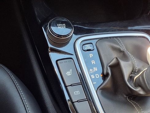 Used 2025 Kia Seltos EX image 10