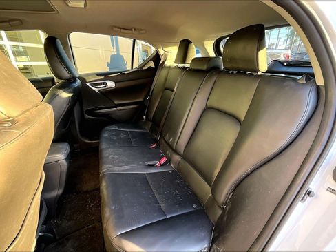 Used 2012 Lexus CT 200h image 26