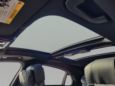 New 2026 Mercedes-Benz S 580 4MATIC Sedan image 24