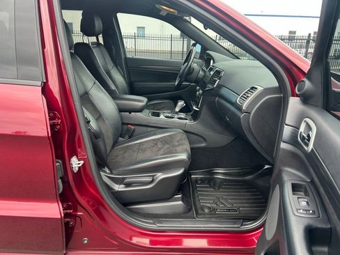 Used 2021 Jeep Grand Cherokee Laredo X AWD/4WD image 28