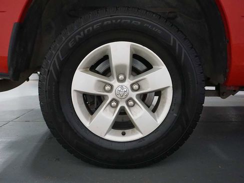 Used 2018 RAM 1500 Classic SLT w/ Luxury Group image 10