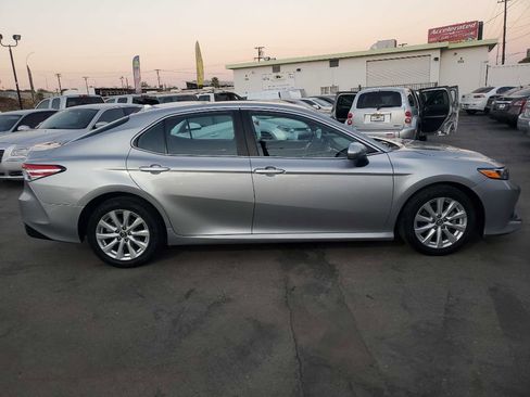 Used 2019 Toyota Camry LE image 8