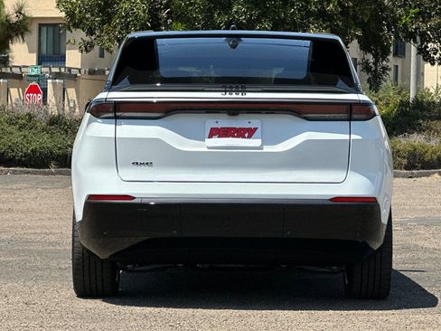 New 2025 Jeep Wagoneer S Limited image 5