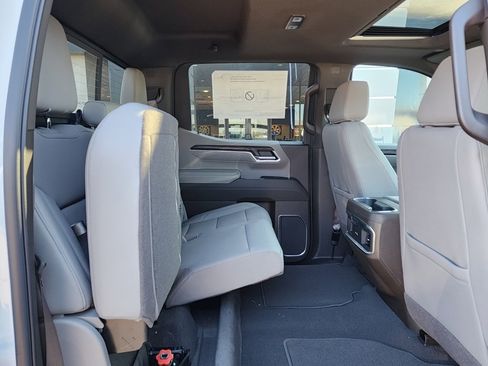New 2026 GMC Sierra 1500 SLT w/ SLT Premium Plus Package image 45